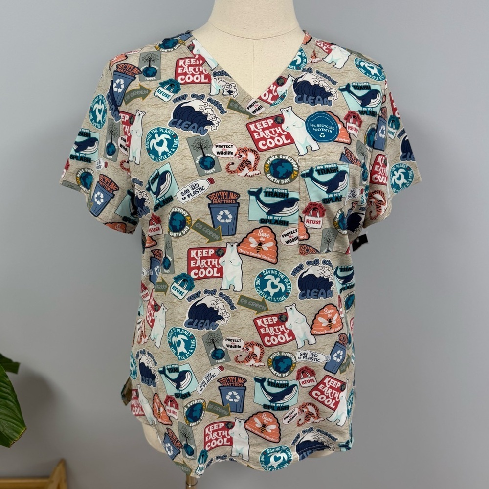NWT Cherokee Care For The Cause  Scrub Top Beige Scrubs Polar Bear Bees Tiger